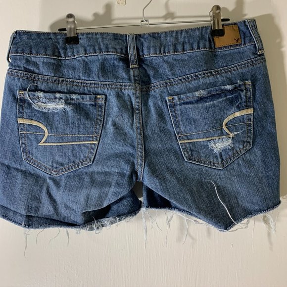 American Eagle Distressed Denim Shorts - Picture 5 of 6